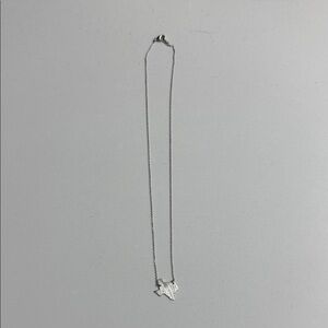 Elegant Silver Necklace